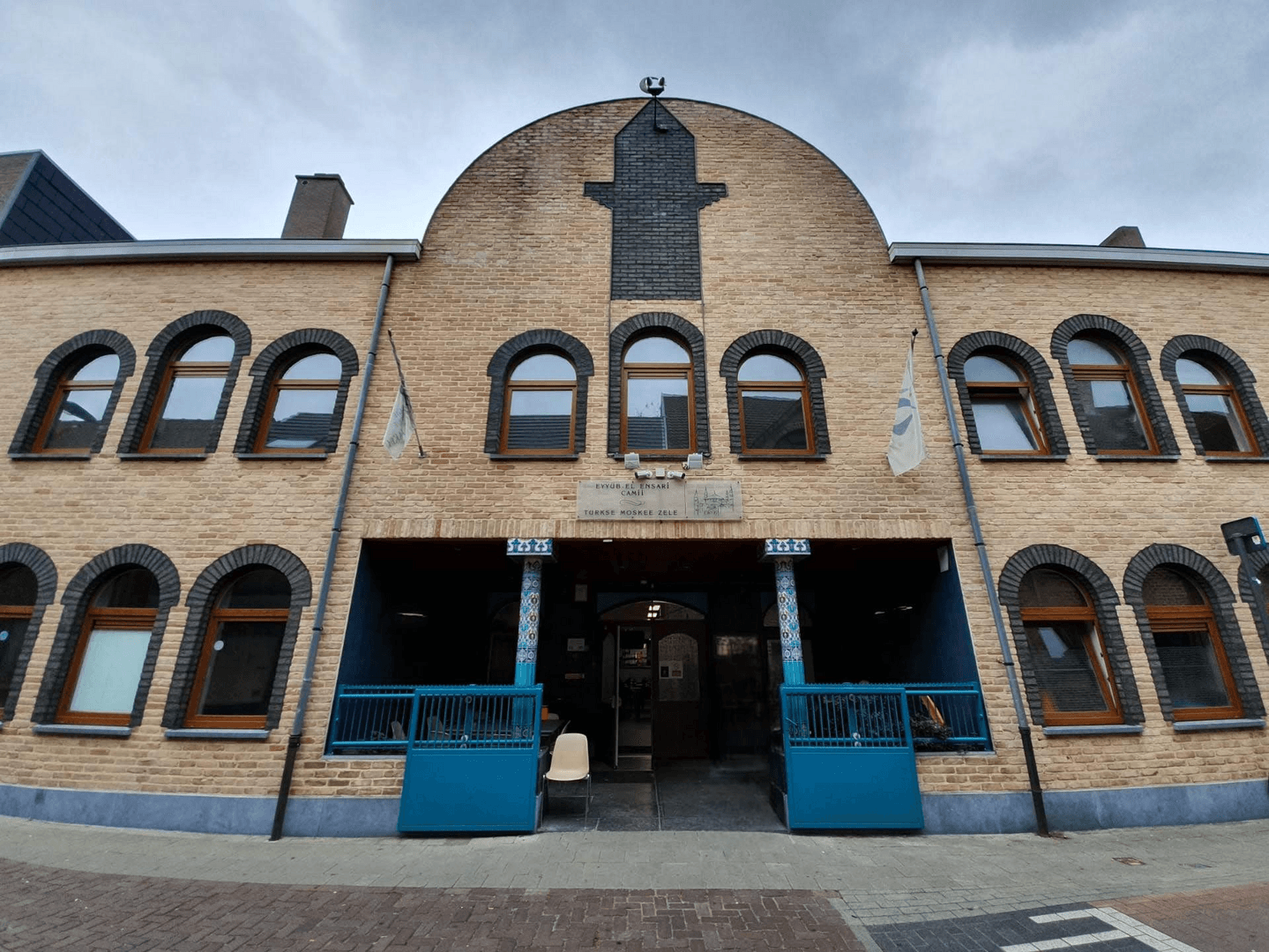 Eyyub El-Ensari Camii - ZELE - Moskee in België
