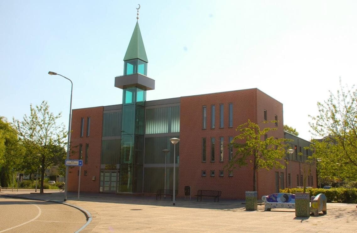 Moskee Ar-Rahman - Moskee in Hoofddorp